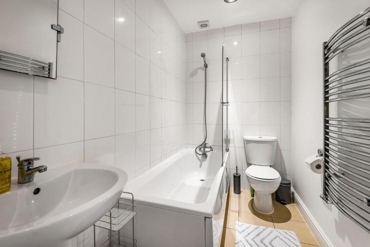 New Stunning & Stylish 2bd Flat Devon * Paignton